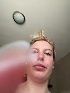 Chloemillerrxx webcam show