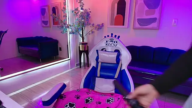 Miia__owens Adlı Modelin Canlı XXX Sohbeti