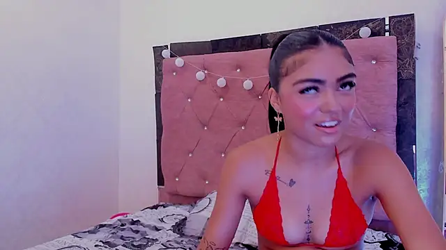 Alaia2 Live XXX-chat