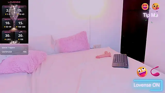 Он лайн чат XXX VelvetTemptation_