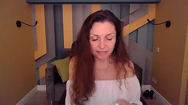 EllaLong Live XXX Chat