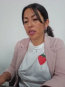 JustSamantha_ Chat XXX live