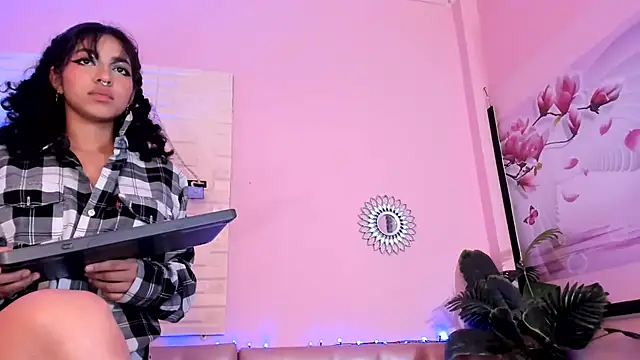 Aronandmoli69 Webcamshow