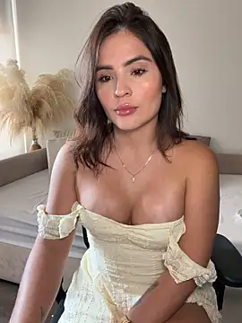 SofiaGomez444 Adlı Modelin Canlı XXX Sohbeti