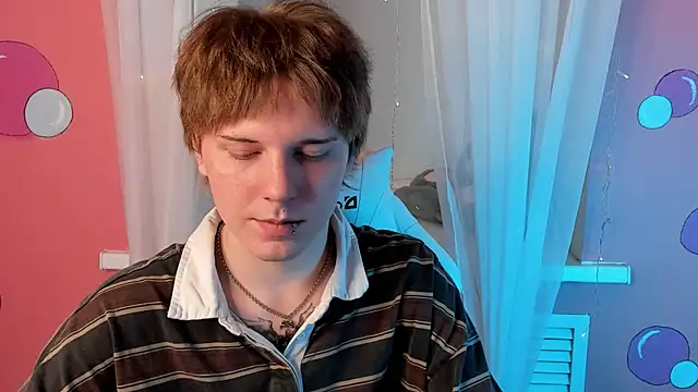 عرض كام Benjamin_Harris