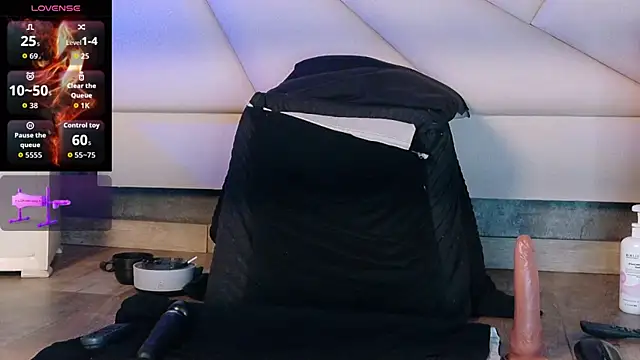 Chat +18 de LilyyBigAss ao vivo
