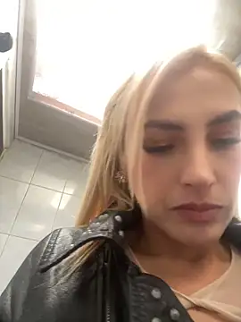 دردشة alicev_kitty الجنسية المباشرة