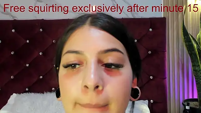 XXX chat uživo modela Eva-Lonx