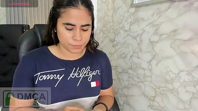 Chat +18 de alicy__torres ao vivo