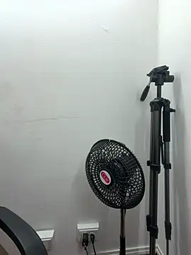 Živý XXX chat Emi_rousse