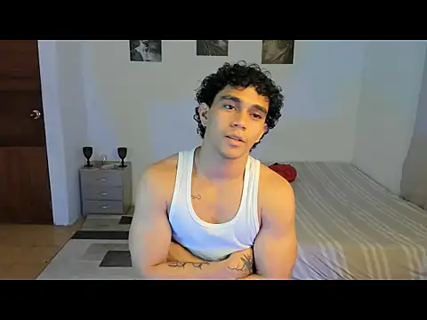 XXX chat uživo modela mateo_jack