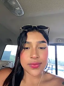Mariangel_11's Live XXX Chat
