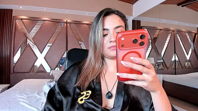 IsabellaaJoness: απευθείας συνομιλία ΧΧΧ