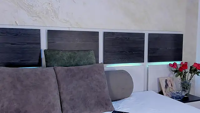 Chat +18 de Natalia_Cruzz ao vivo