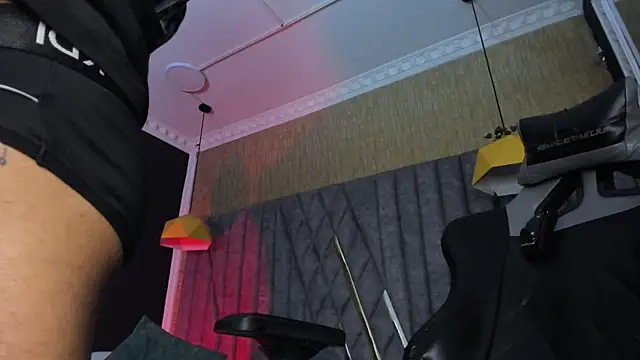 NicolaiKarav Webcam Show