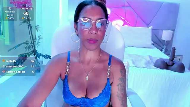 Chat +18 de Shantaall_ ao vivo