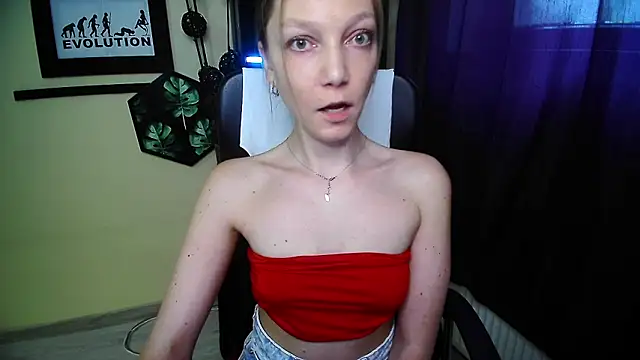 EmillyPlay – Live XXX-chat