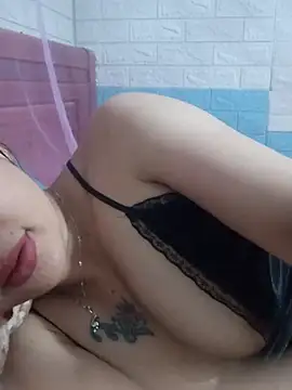 Mymyy69 在線直播表演