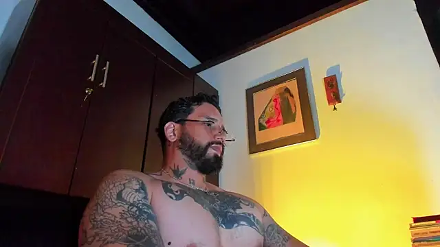XXX chat uživo modela CamiloGray_