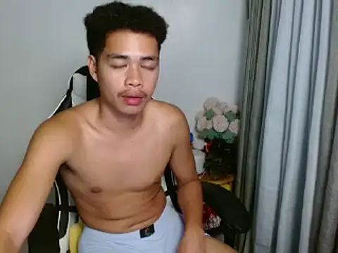 curlyasian_njxx Adlı Modelin Web Kamerası Şovu