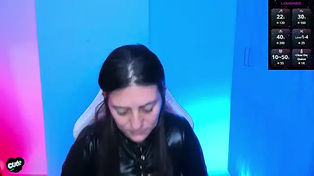 Saskyaa's Live XXX Chat
