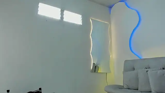 ArohomLester_'s Webcam Show