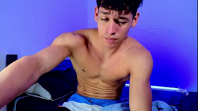 Luke_Muscle Webcam Show