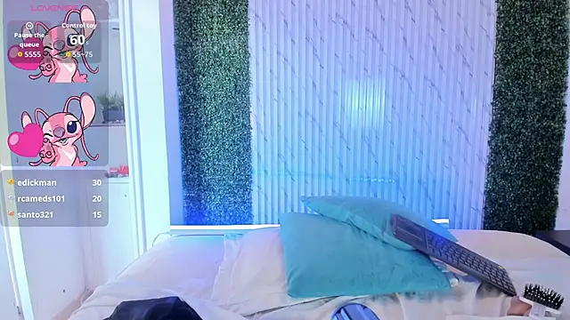 Caroline_Millerr Adlı Modelin Canlı XXX Sohbeti