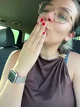 EmyLana's Live XXX Chat