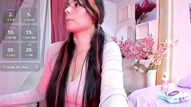 Chat +18 de Aili_queen ao vivo