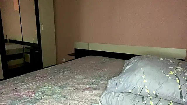 دردشة Julia_Charm الجنسية المباشرة