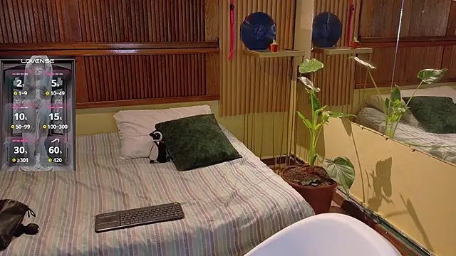 Eli666uwu 现场XXX聊天