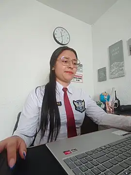 ห้องแชทสดของ Queen_linda1