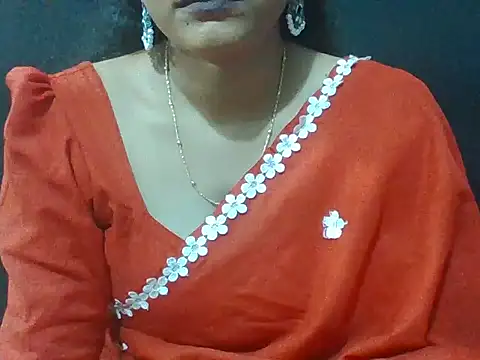 Thilothama_Vaishu Adlı Modelin Canlı XXX Sohbeti