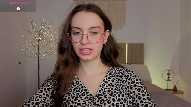 Pokazy przed kamerką – Real_cutie1