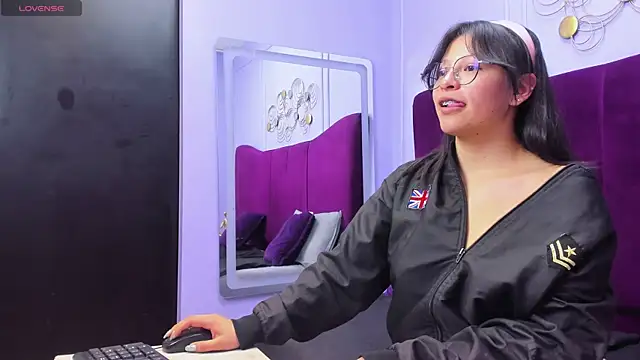 Victoria_Lauren Live XXX-chat