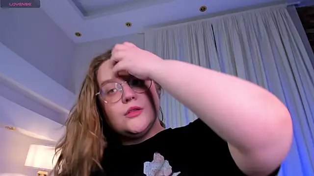 XXX chat uživo modela Alissa_S