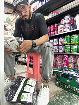 big_bearman Adlı Modelin Canlı XXX Sohbeti
