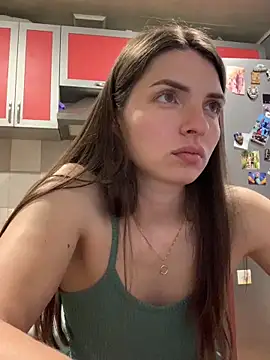 SeducingYoghourt Adlı Modelin Canlı XXX Sohbeti
