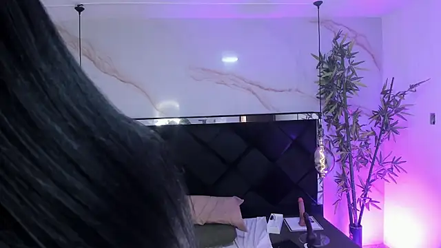 Ibbie_drastic's Live XXX Chat
