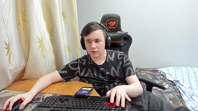 iliaskrislove Adlı Modelin Web Kamerası Şovu