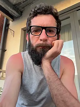 Michel_huge Chat XXX in diretta