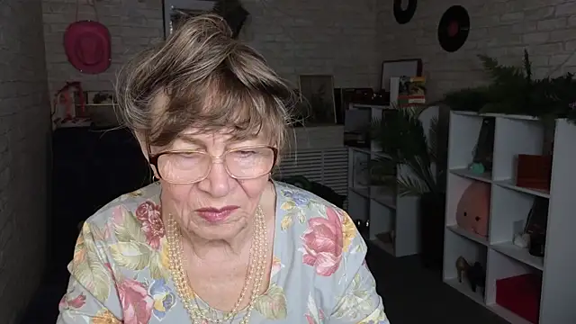 Betty_Brick 网络视讯表演
