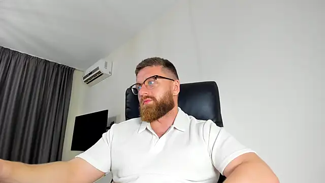 Živý XXX chat Findom_guy