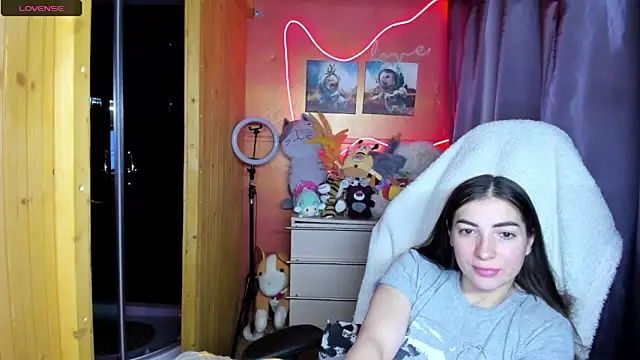 Chat XXX en directo de Fiery_Brunette_