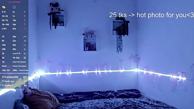 XXX chat uživo modela CucKuhta