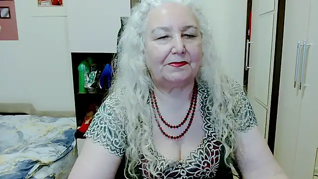Chat XXX en directo de GrannyAlisa