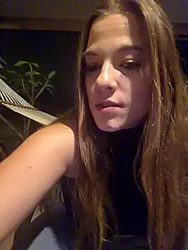 Luna_Lynn Adlı Modelin Canlı XXX Sohbeti