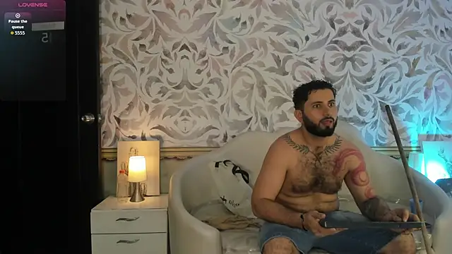bear_mao_ Adlı Modelin Canlı XXX Sohbeti