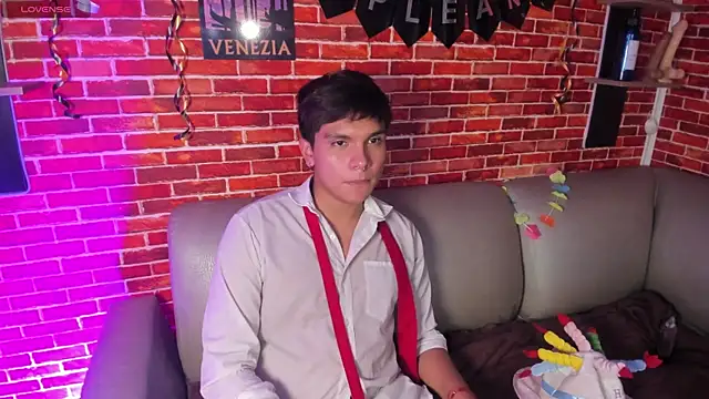 Thiago_Kozak Obrolan Langsung XXX